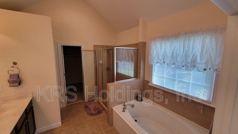 Huge Home in Wake Forest property image