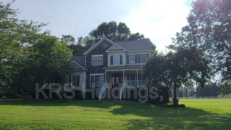 Huge Home in Wake Forest property image