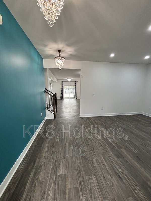 4 Bedroom in Amazing Location! property image