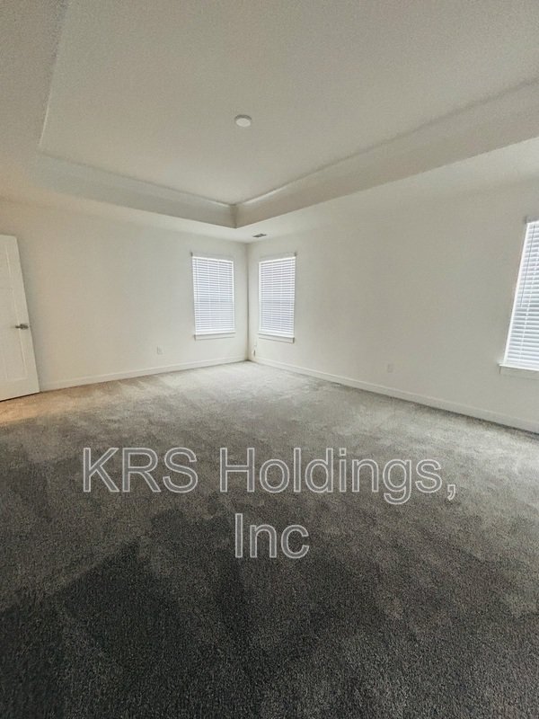 4 Bedroom in Amazing Location! property image