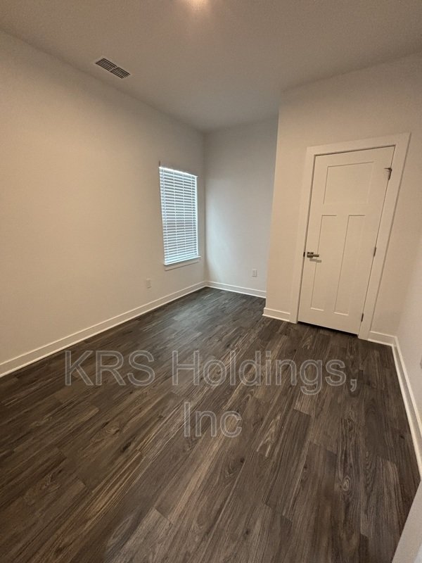 4 Bedroom in Amazing Location! property image