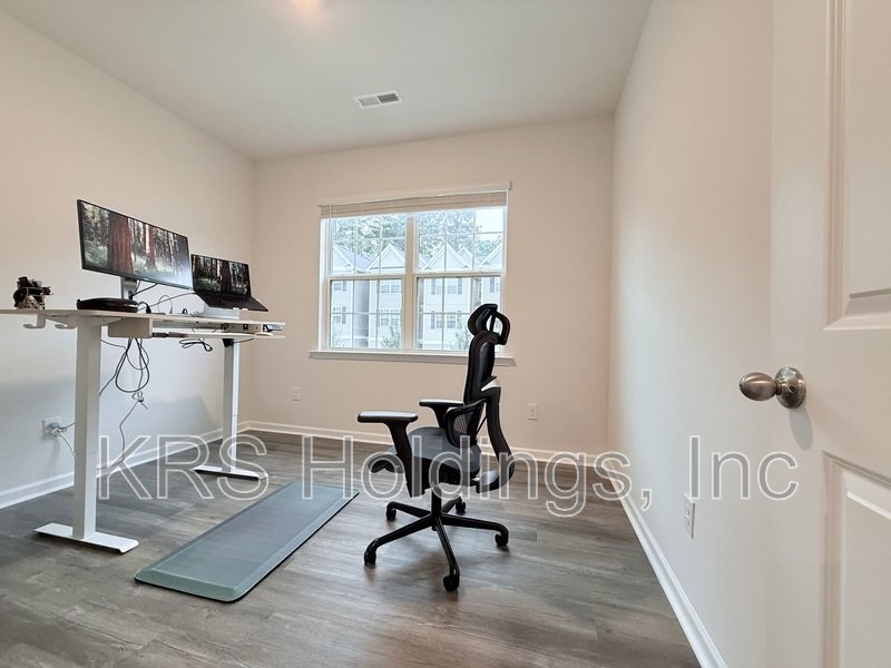 Durham Townhome with FREE RENT! property image