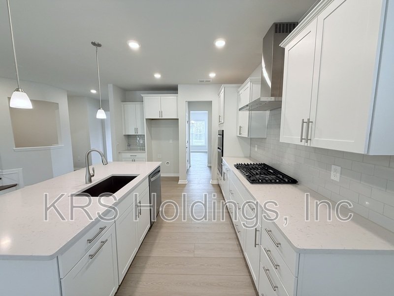 Brand New 5 Bedroom Home in Prestwick – Apex, NC property image