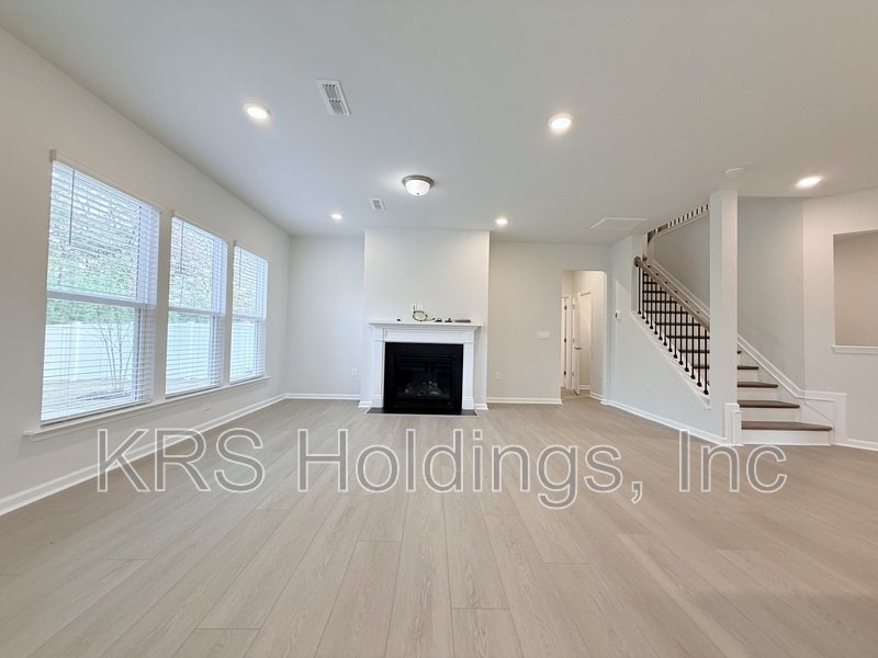 Brand New 5 Bedroom Home in Prestwick – Apex, NC property image