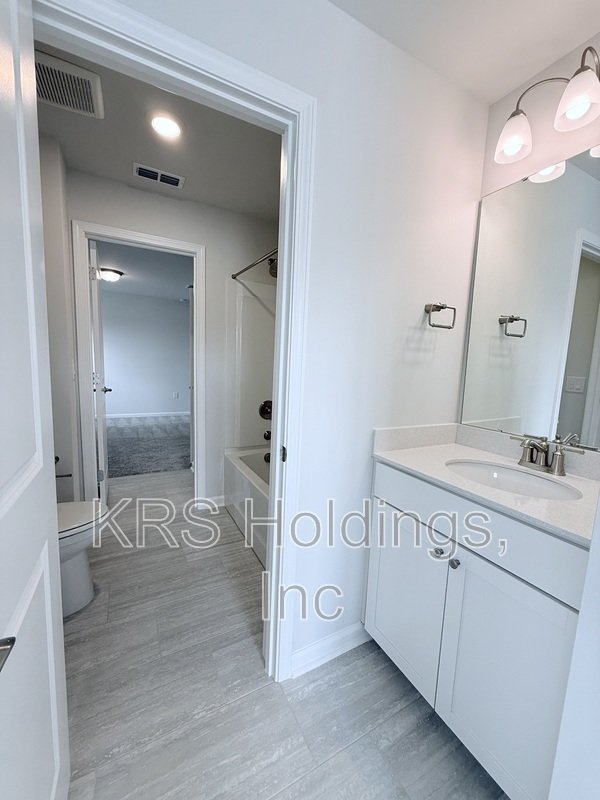 Brand New 5 Bedroom Home in Prestwick – Apex, NC property image