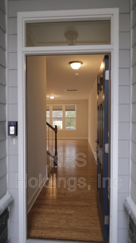 GORGEOUS Townhome in Cary property image