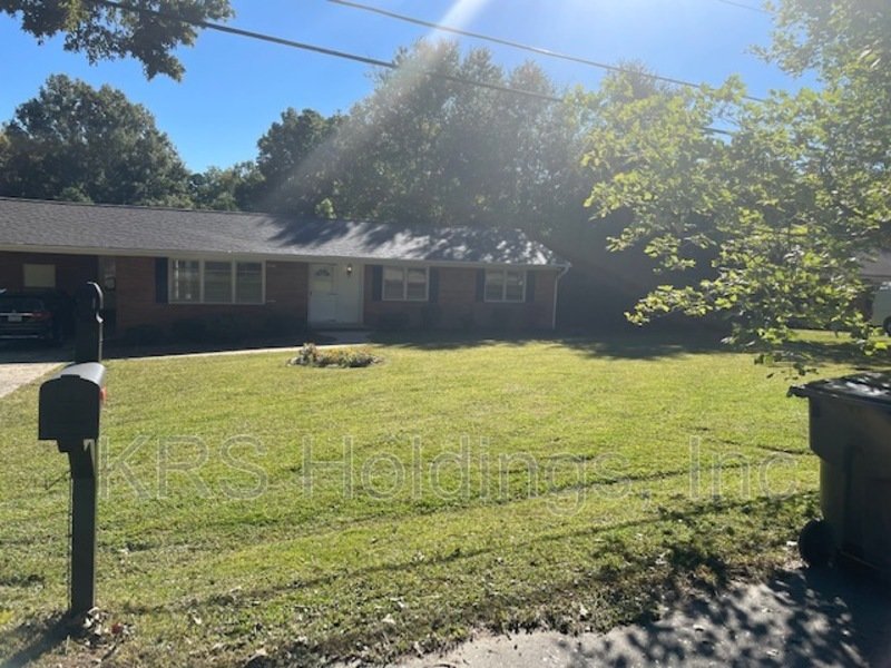 Single Story Living in Raleigh! property image