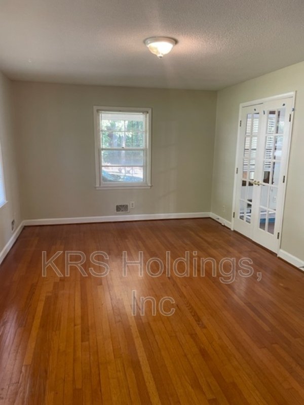 Single Story Living in Raleigh! property image