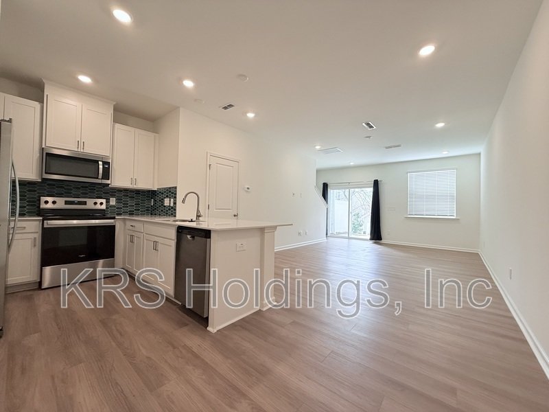 Charming New Townhome – Convenient to I-85! property image