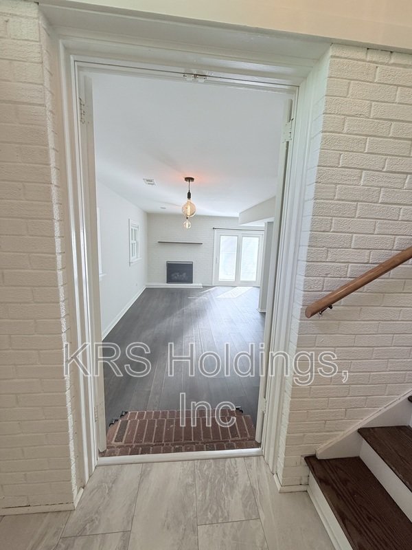 FREE JUNE RENTS in Adorable Home in Greenwood Farms! property image