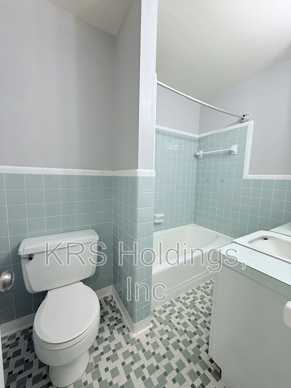 FREE JUNE RENTS in Adorable Home in Greenwood Farms! property image