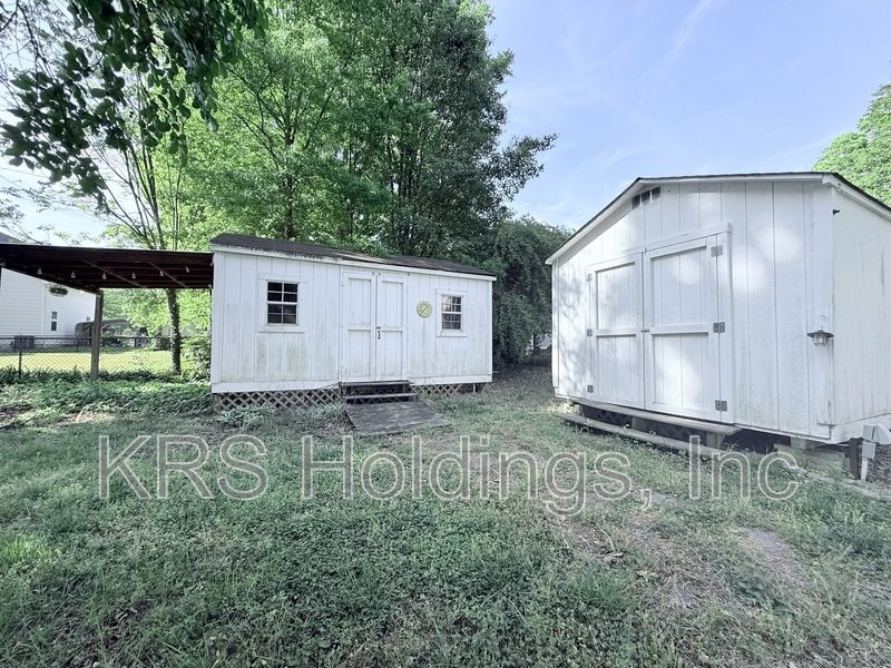 FREE JUNE RENTS in Adorable Home in Greenwood Farms! property image