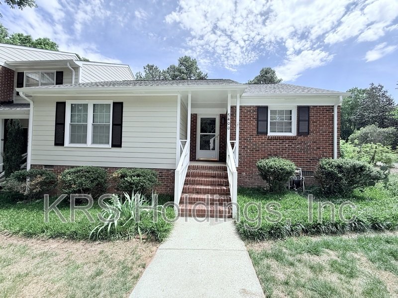 FREE RENT in Perfect North Raleigh Location! property image