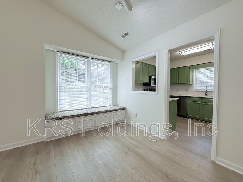FREE RENT in Perfect North Raleigh Location! property image