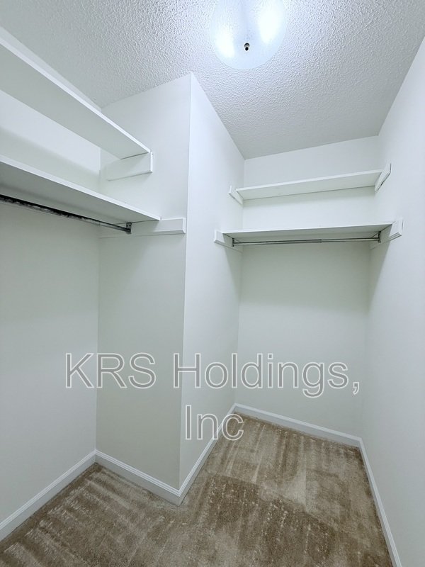 FREE RENT in Perfect North Raleigh Location! property image