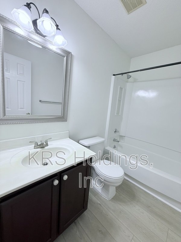 FREE RENT in Perfect North Raleigh Location! property image