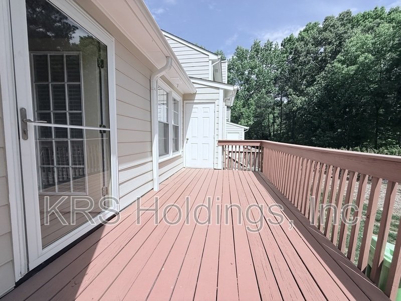 FREE RENT in Perfect North Raleigh Location! property image