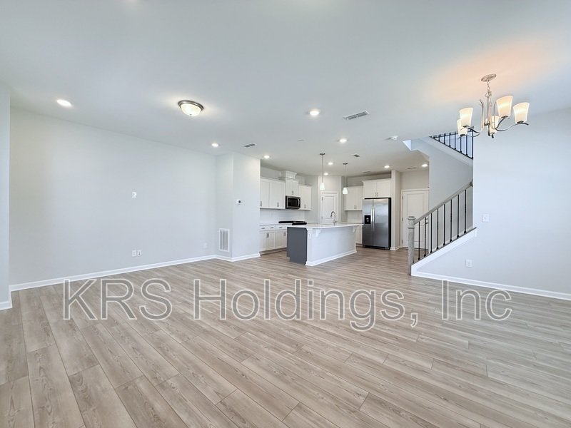 Stunning End-Unit Townhome in Highly Desirable Holding Village! property image