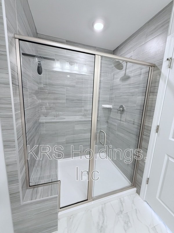 Stunning End-Unit Townhome in Highly Desirable Holding Village! property image