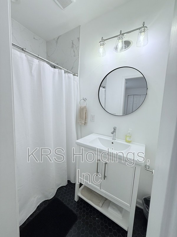 A Charmer in Downtown Raleigh ! property image
