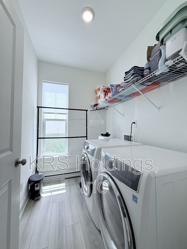 Immaculate Corner-Lot Home in Sydney Creek property image