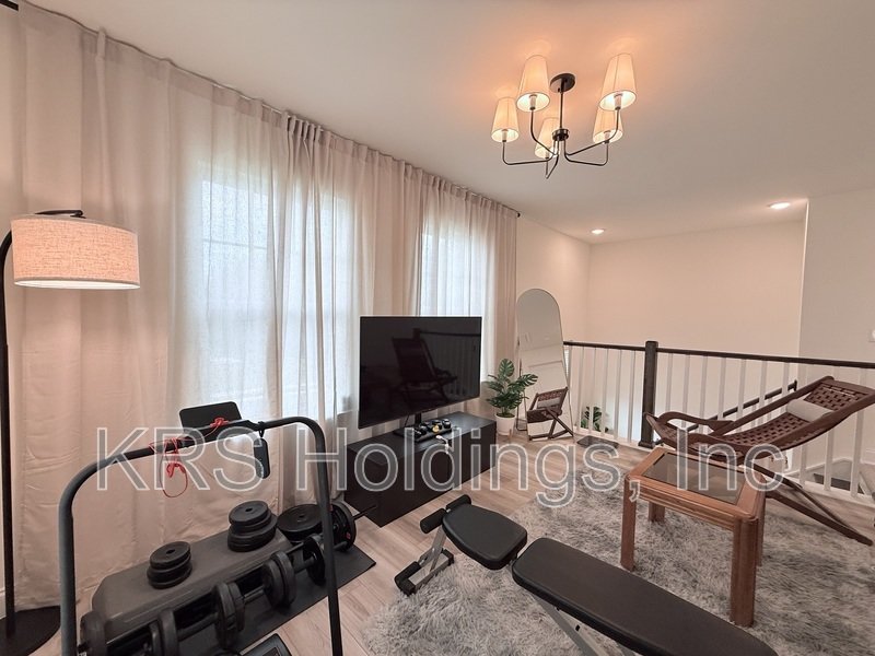 Immaculate Corner-Lot Home in Sydney Creek property image