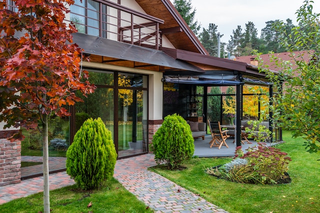 modern-brick-house-walkway-path-green-front-yard